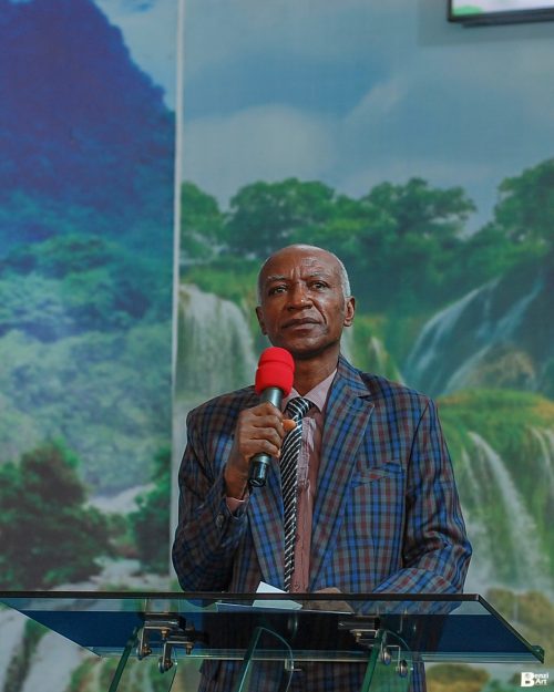 Dr C. Ibeawuchi ministering